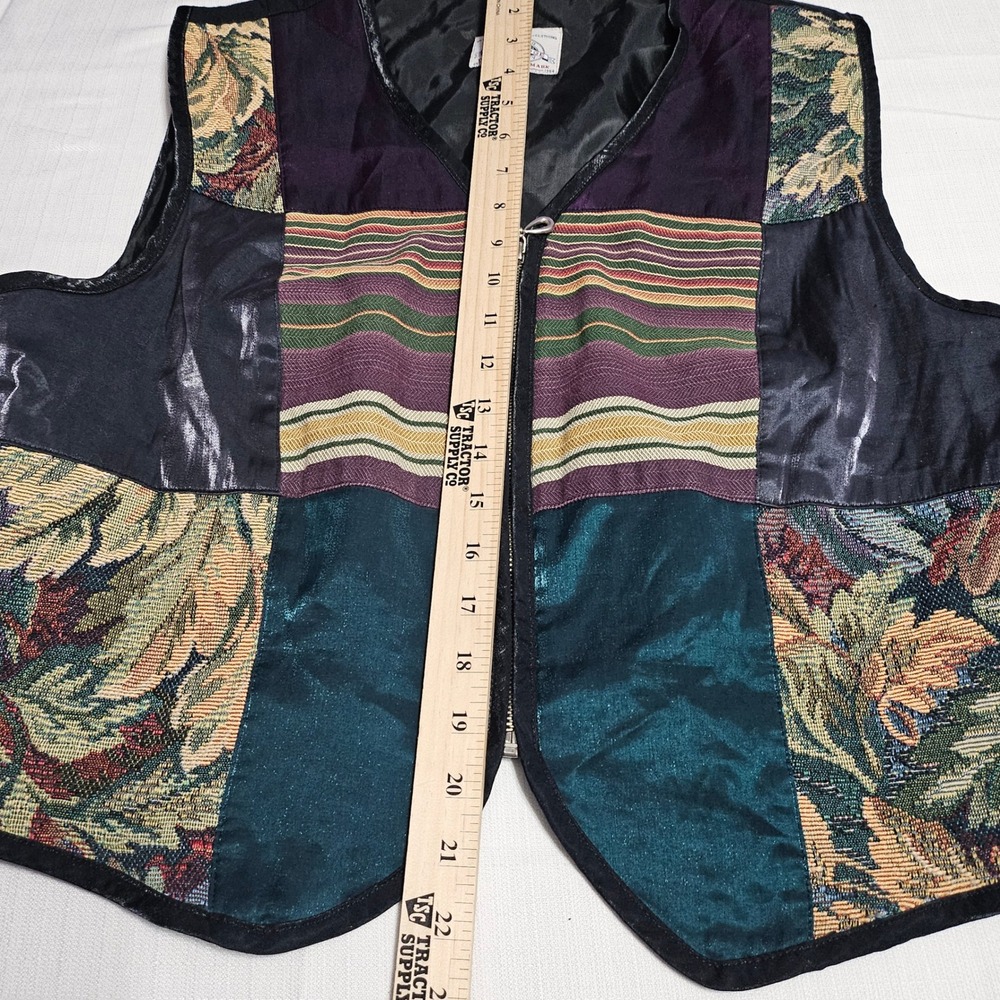 River Ridge Company Patchwork Tapestry Quilted Zi… - image 2